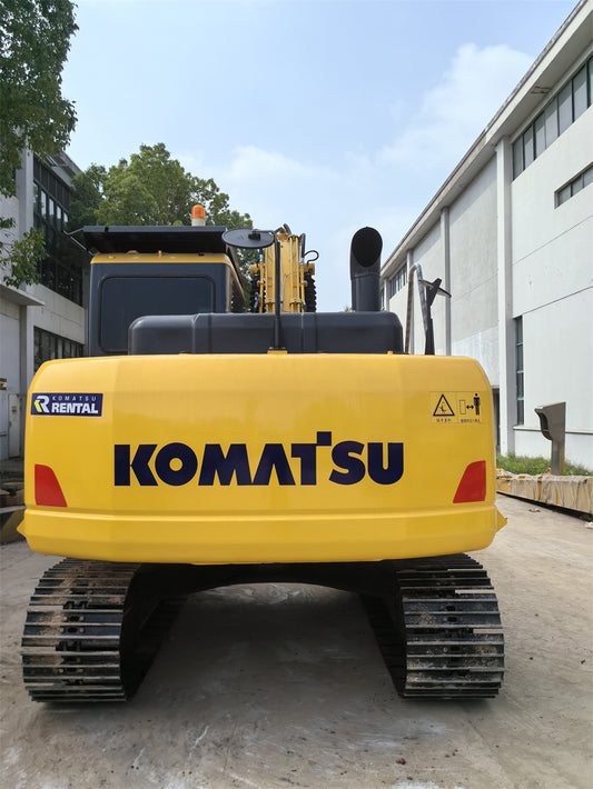 KOMATSU PC130