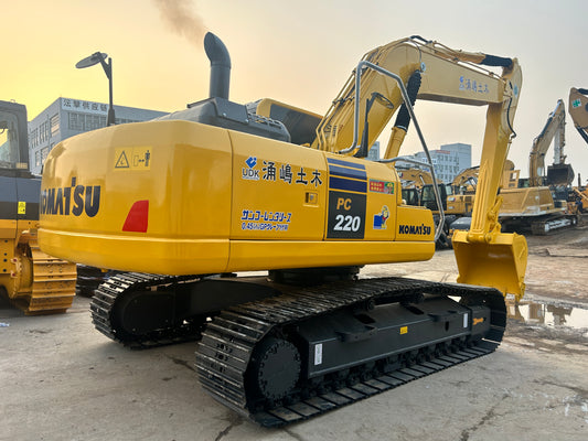 Excavadora  Komatsu  Usada Pc220 Año 2022