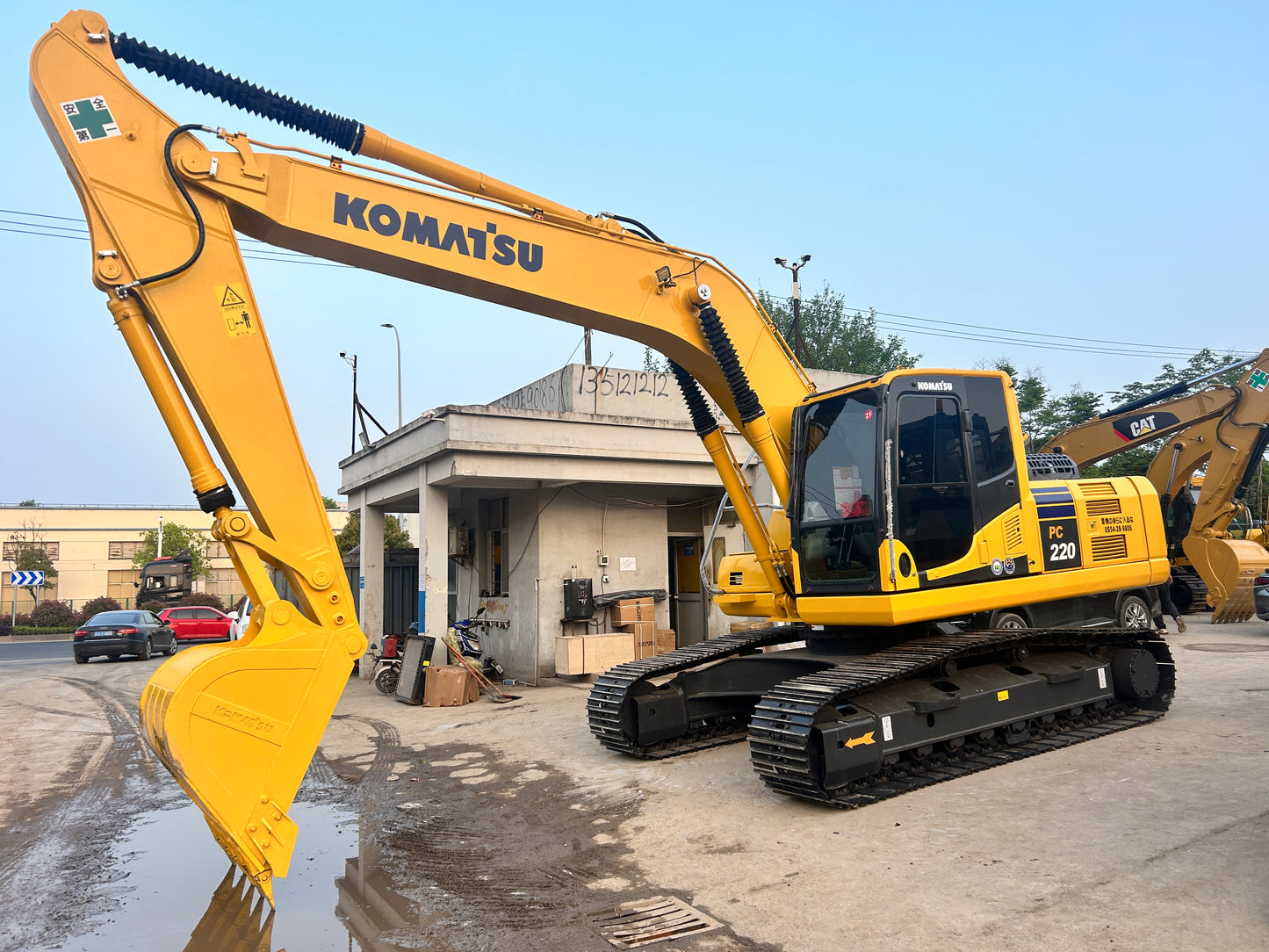 Excavadora  Komatsu  Usada Pc220 Año 2022