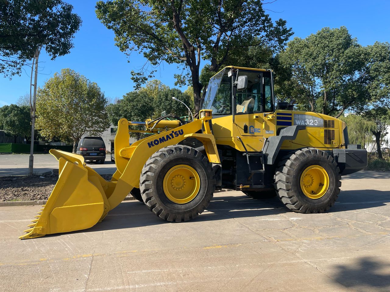 Komatsu WA320-5   pala cargadora